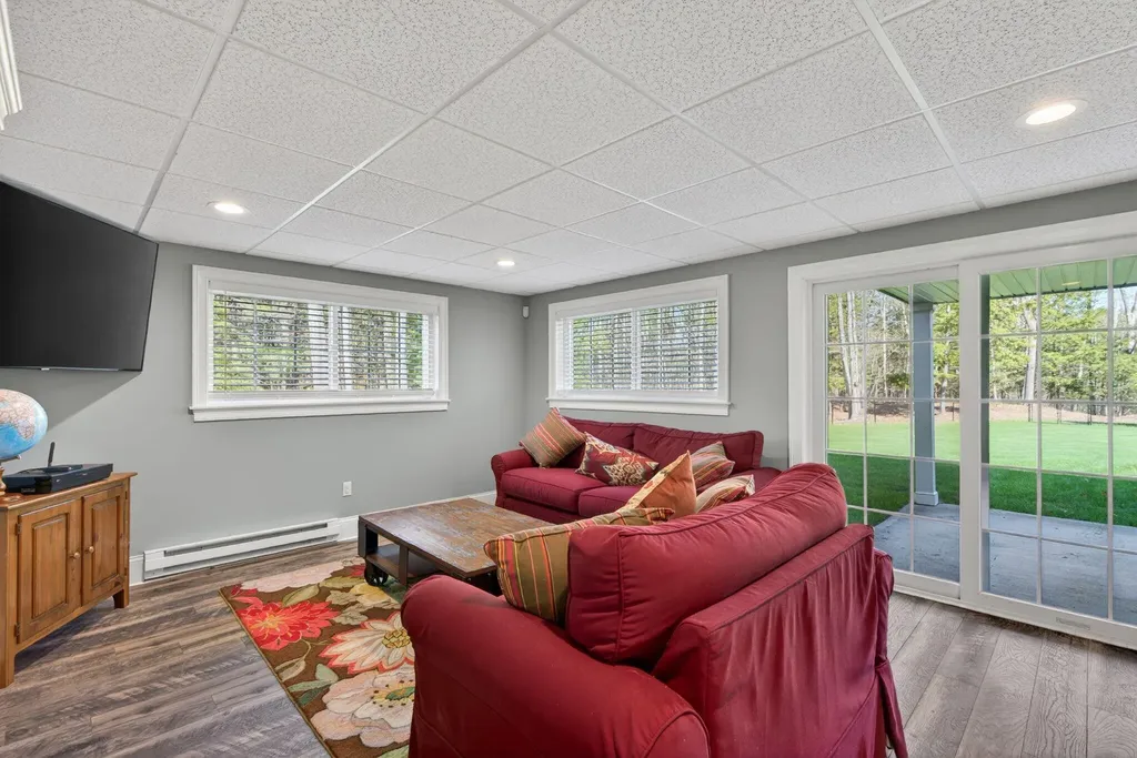 45 Old Farm Lane Eliot ME 03903