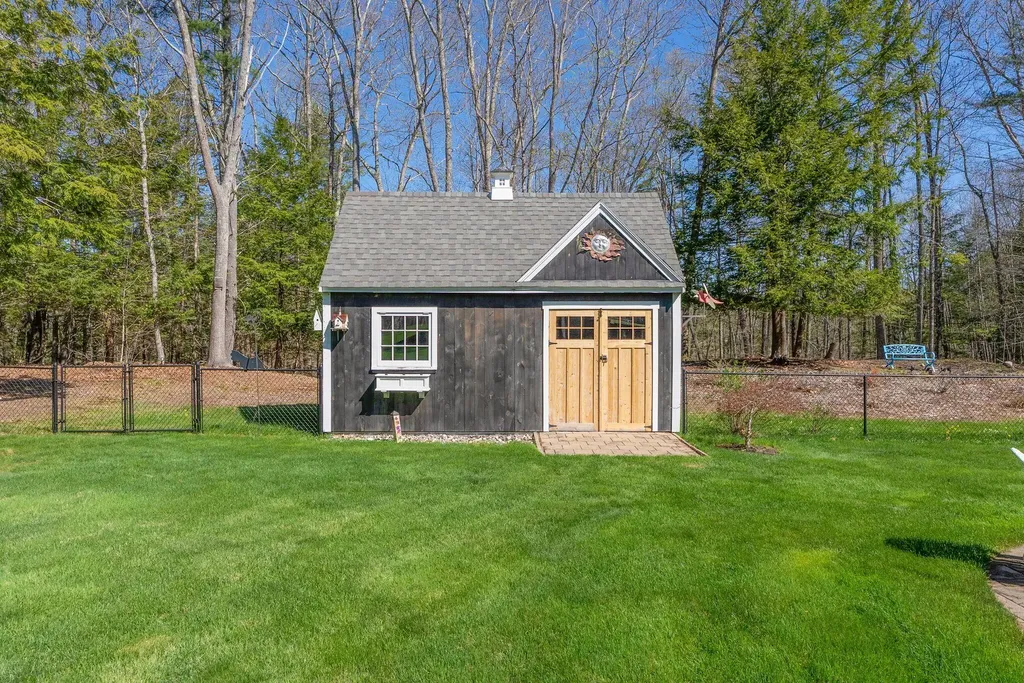 45 Old Farm Lane Eliot ME 03903