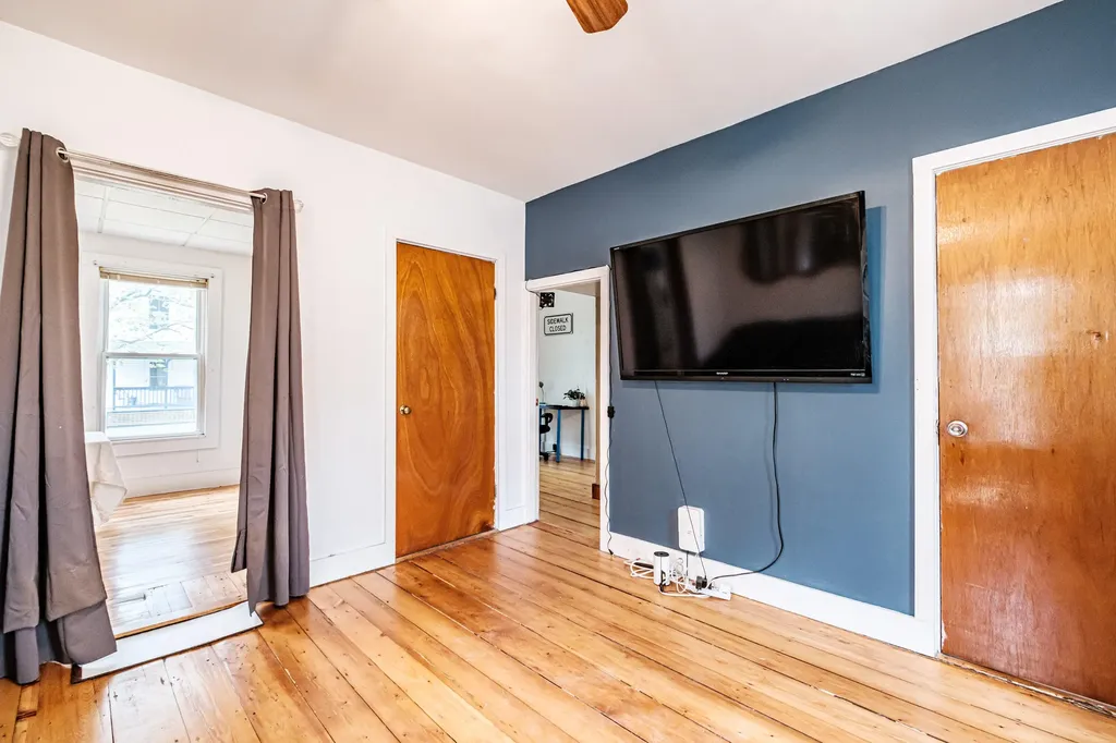 6 Narragansett Street Gorham ME 04038