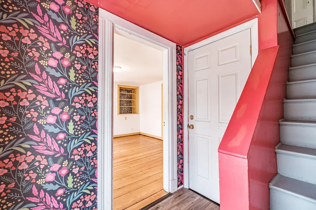 6 Narragansett Street Gorham ME 04038