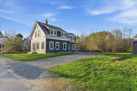 15 Lincoln Street Richmond ME 04357