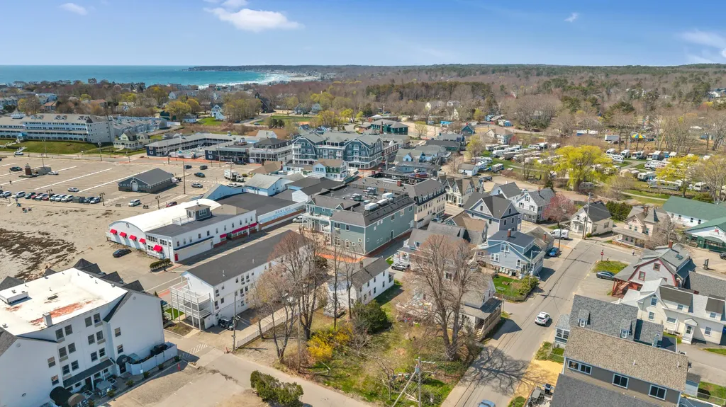 4 Micelan Road York ME 03909