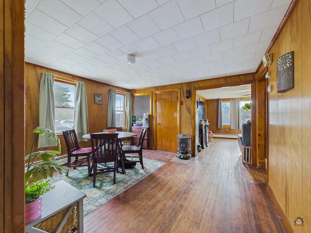 131 Commercial Street Hartland ME 04943