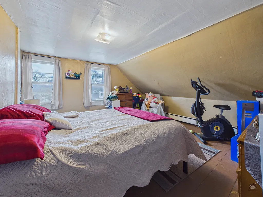 131 Commercial Street Hartland ME 04943