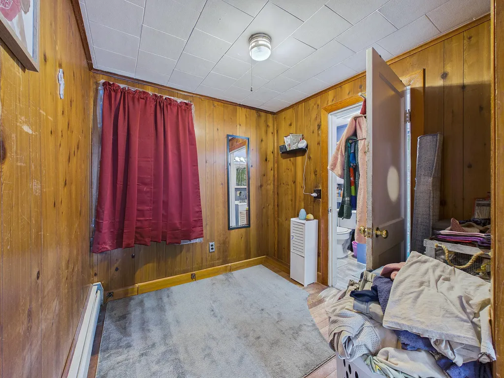 131 Commercial Street Hartland ME 04943