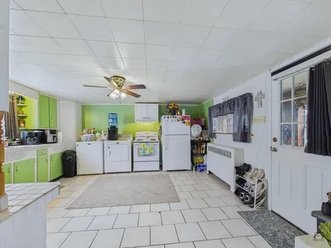 131 Commercial Street Hartland ME 04943