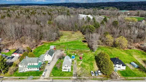 131 Commercial Street Hartland ME 04943