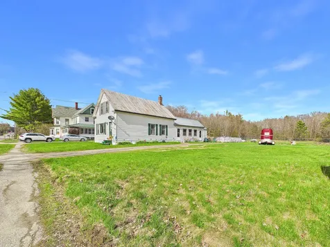 131 Commercial Street Hartland ME 04943