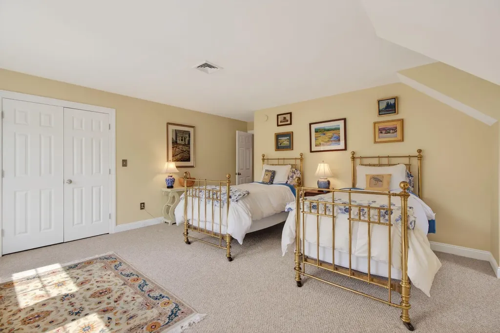 48 Sycamore Lane Kennebunk ME 04043