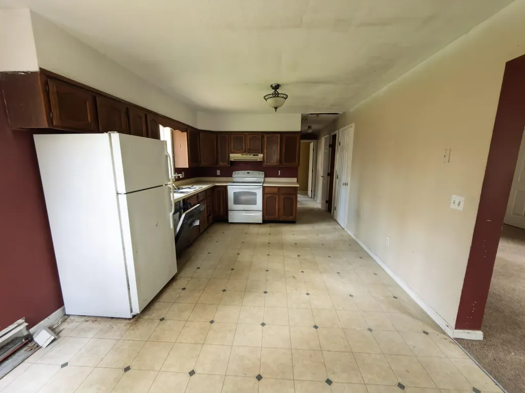 329 Log Cabin Road Arundel ME 04046