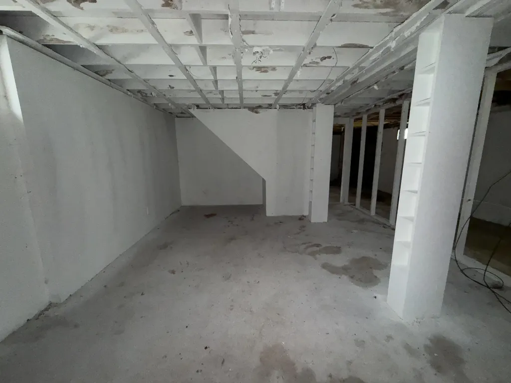 329 Log Cabin Road Arundel ME 04046