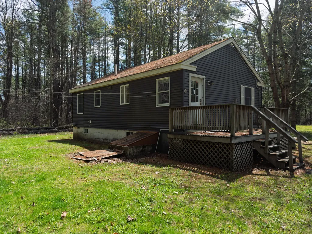 329 Log Cabin Road Arundel ME 04046