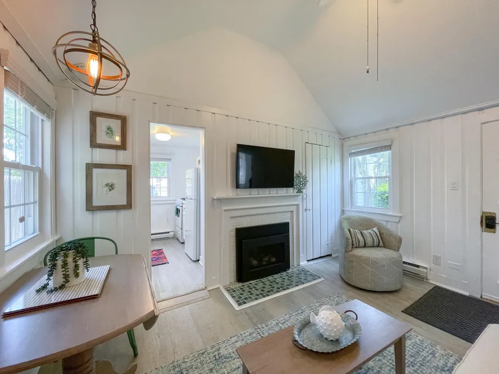 42 King Street Scarborough ME 04074
