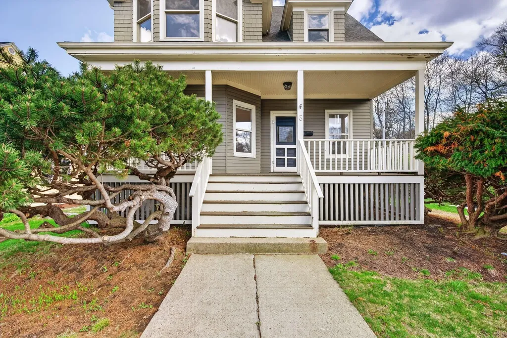 6 Sea View Avenue Cape Elizabeth ME 04107