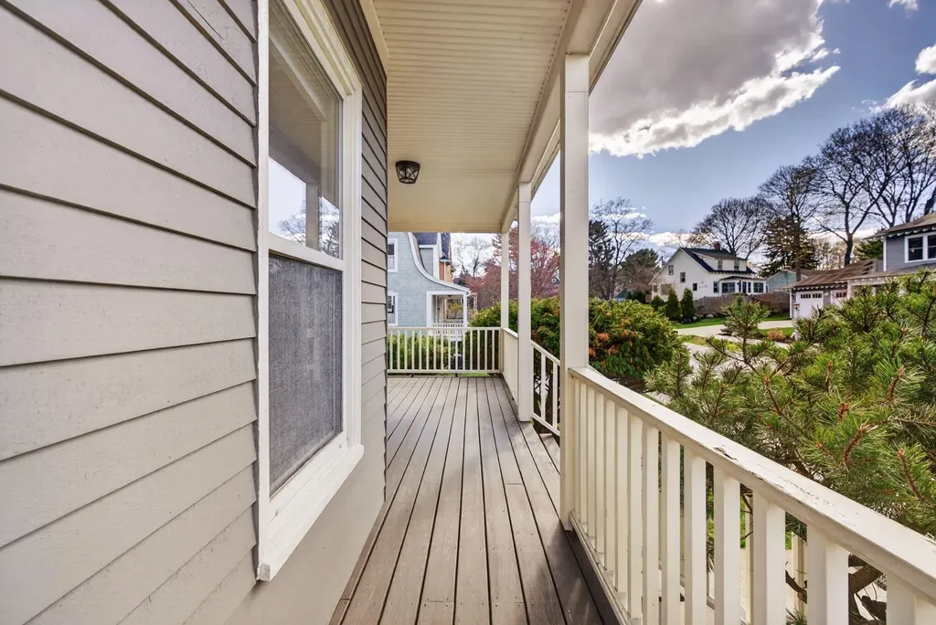 6 Sea View Avenue Cape Elizabeth ME 04107