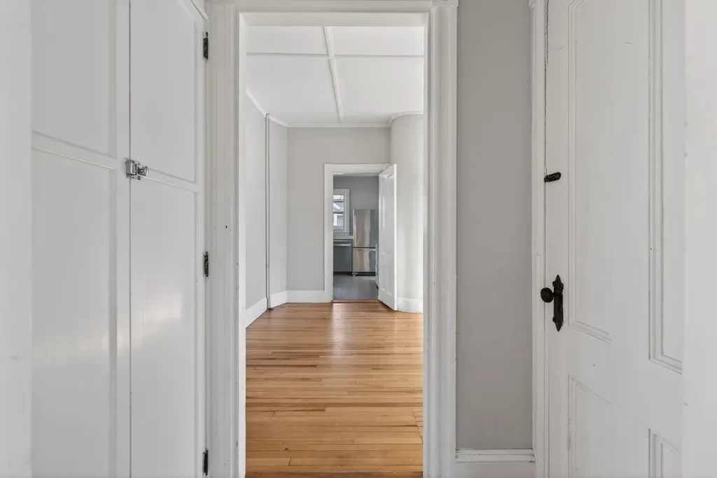 6 Sea View Avenue Cape Elizabeth ME 04107