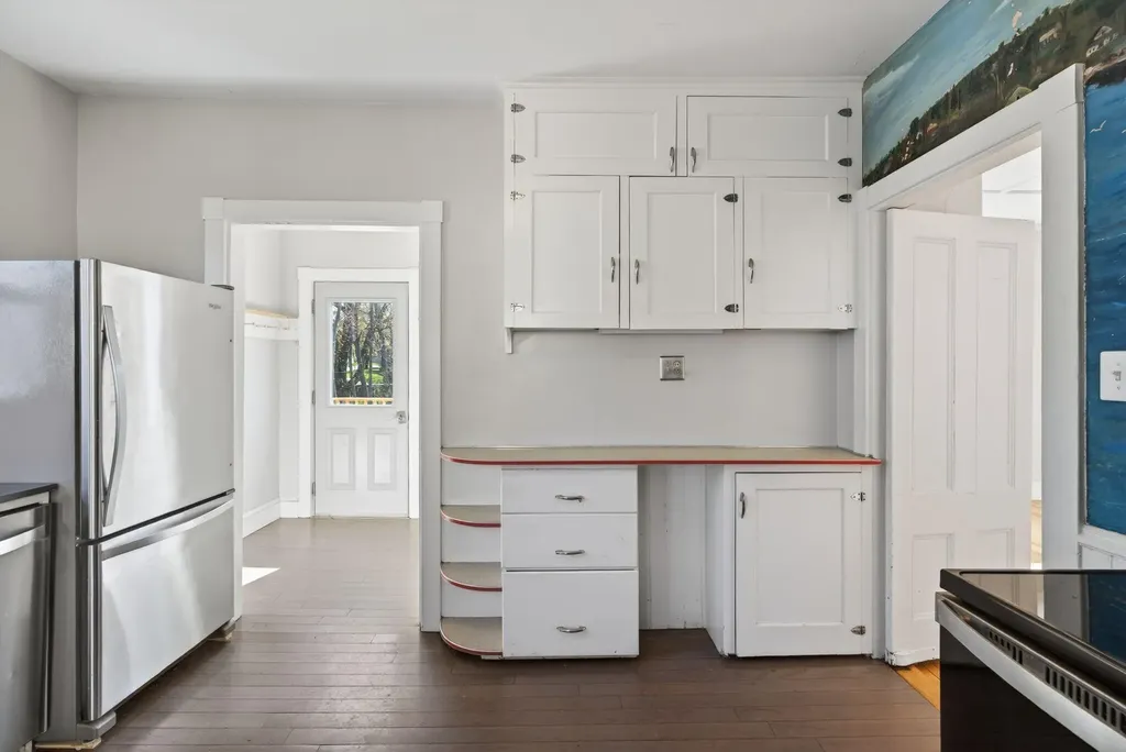6 Sea View Avenue Cape Elizabeth ME 04107