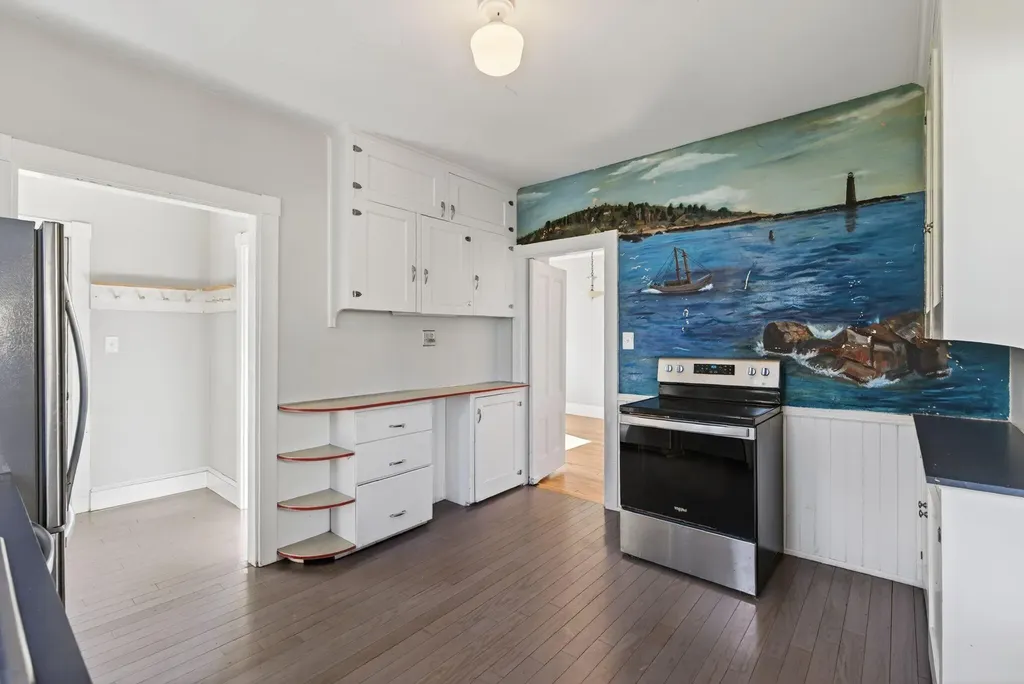 6 Sea View Avenue Cape Elizabeth ME 04107