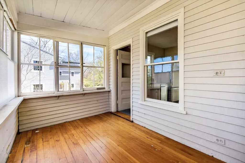 6 Sea View Avenue Cape Elizabeth ME 04107