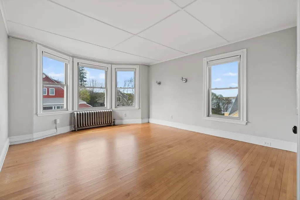6 Sea View Avenue Cape Elizabeth ME 04107