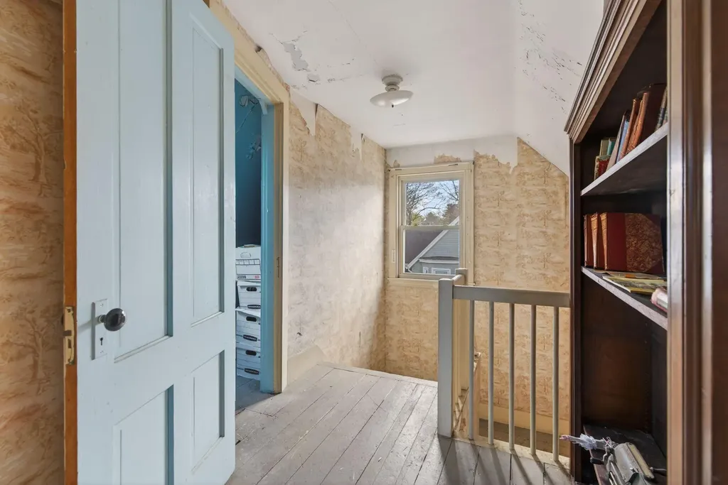 6 Sea View Avenue Cape Elizabeth ME 04107