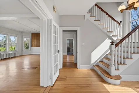 6 Sea View Avenue Cape Elizabeth ME 04107
