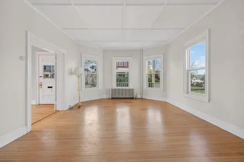 6 Sea View Avenue Cape Elizabeth ME 04107