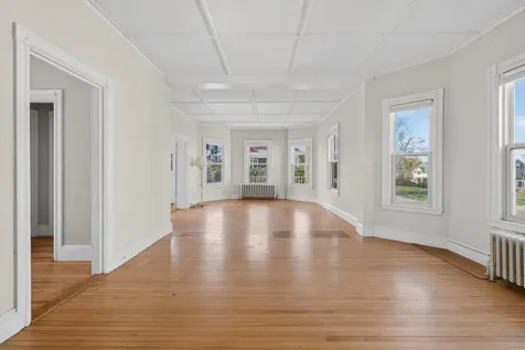 6 Sea View Avenue Cape Elizabeth ME 04107