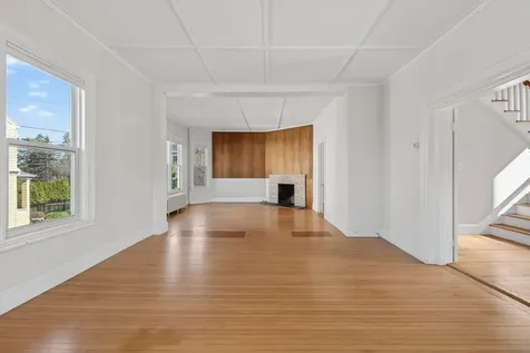 6 Sea View Avenue Cape Elizabeth ME 04107