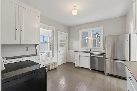 6 Sea View Avenue Cape Elizabeth ME 04107