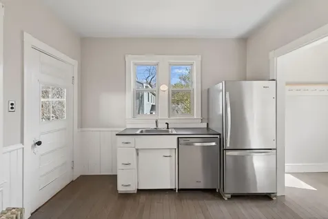6 Sea View Avenue Cape Elizabeth ME 04107