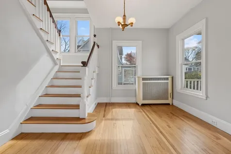 6 Sea View Avenue Cape Elizabeth ME 04107