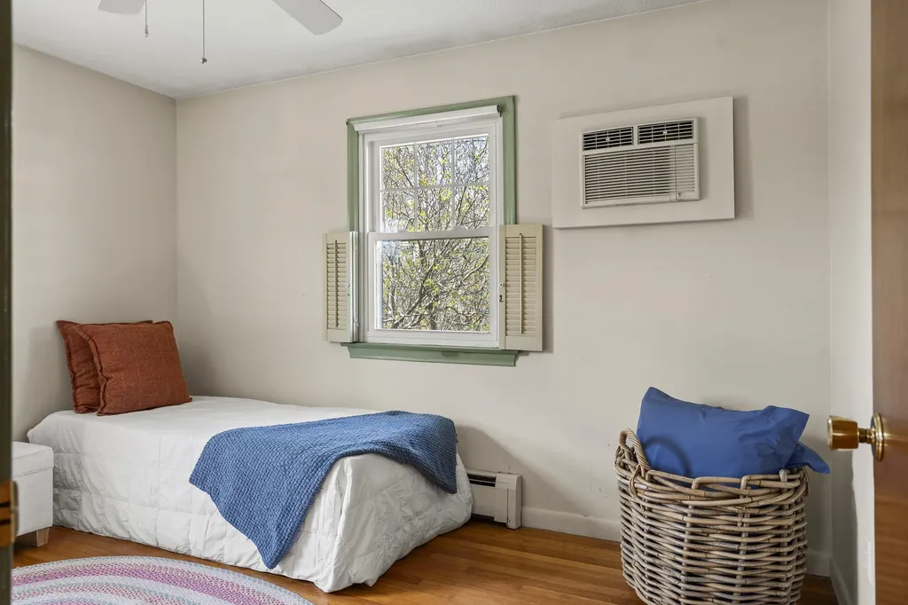 6 Matthews Avenue Bath ME 04530