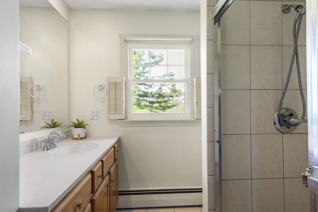 6 Matthews Avenue Bath ME 04530