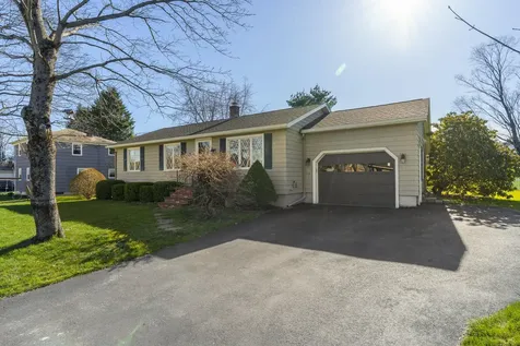 6 Matthews Avenue Bath ME 04530