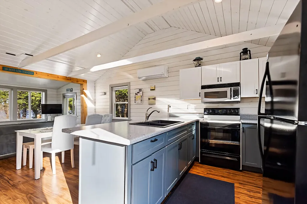 38 Jacoby Lane Searsport ME 04974