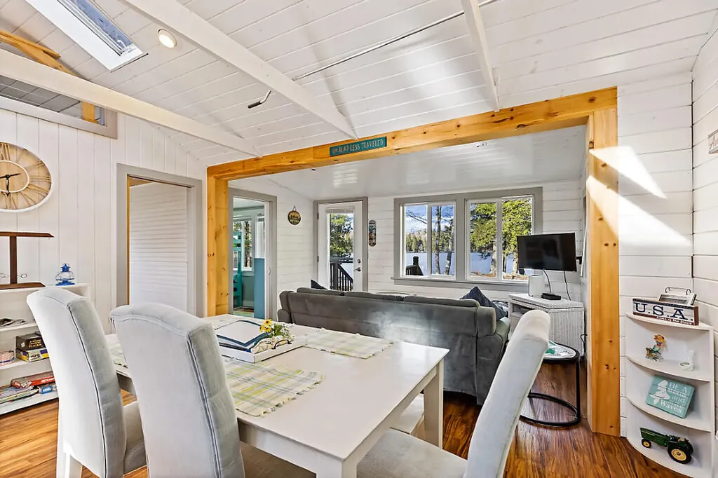 38 Jacoby Lane Searsport ME 04974