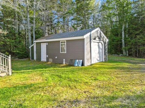 38 Jacoby Lane Searsport ME 04974