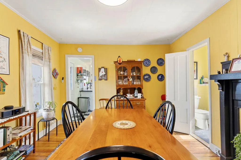 88 Pleasant Street Dover-foxcroft ME 04426