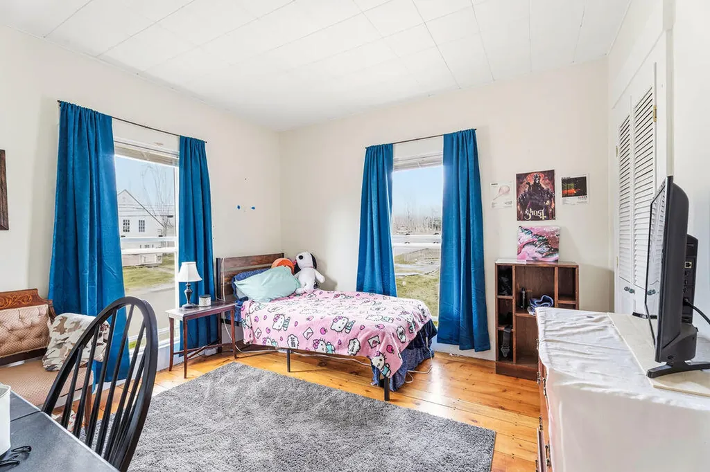 88 Pleasant Street Dover-foxcroft ME 04426