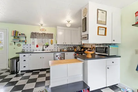 88 Pleasant Street Dover-foxcroft ME 04426