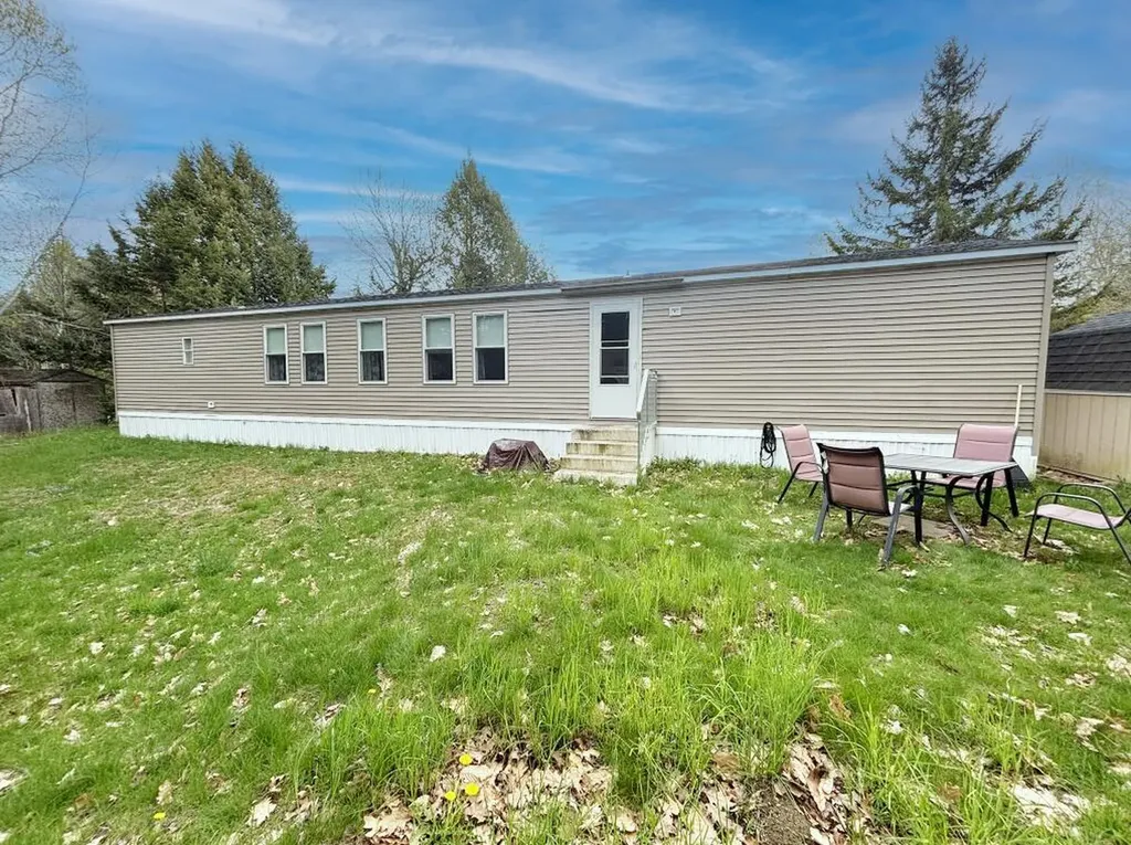 35 Round Stone Road Mount Vernon ME 04352