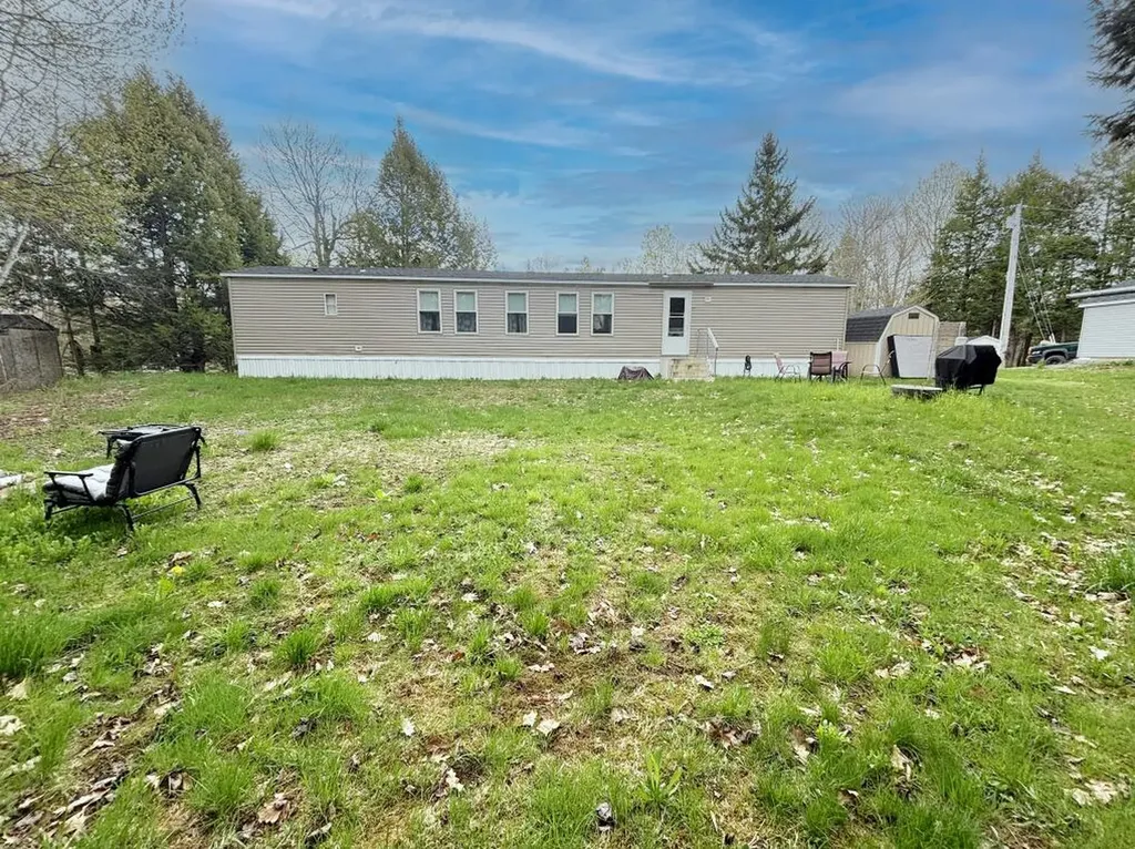 35 Round Stone Road Mount Vernon ME 04352