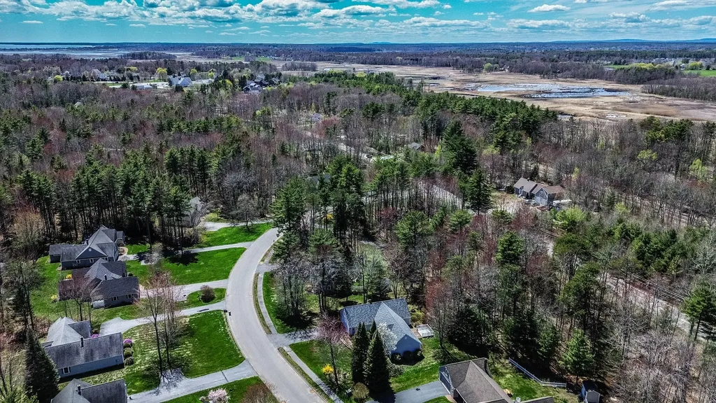 6 Coralburst Lane Scarborough ME 04074