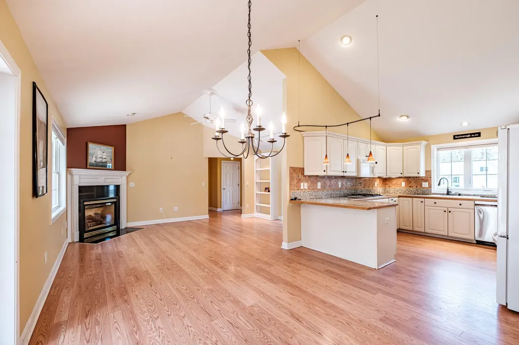 6 Coralburst Lane Scarborough ME 04074