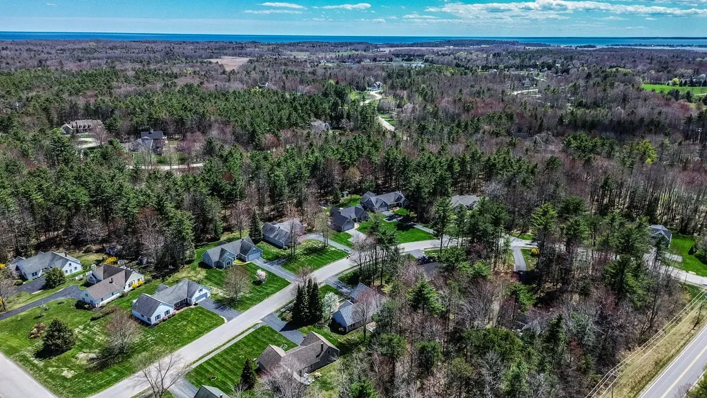 6 Coralburst Lane Scarborough ME 04074