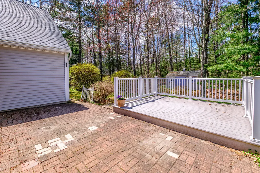 6 Coralburst Lane Scarborough ME 04074