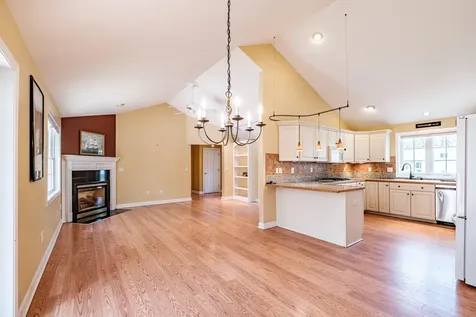 6 Coralburst Lane Scarborough ME 04074