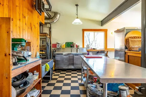 13 Friendship Road Waldoboro ME 04572