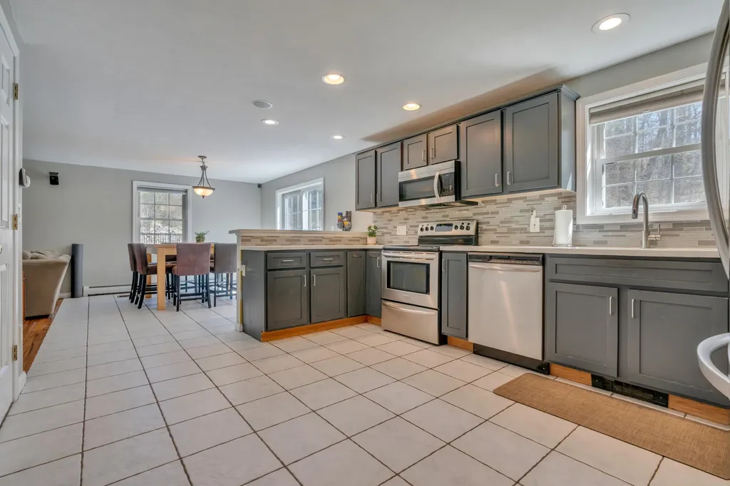 35 Barstow Road Gorham ME 04038